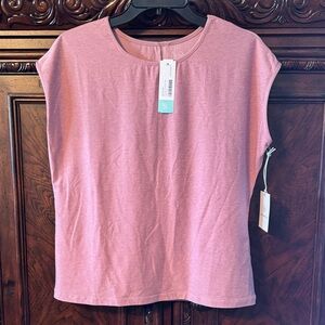We Wander Pink Women's Sleeveless Top